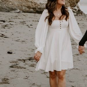 Lulu’s off-white dress size XS